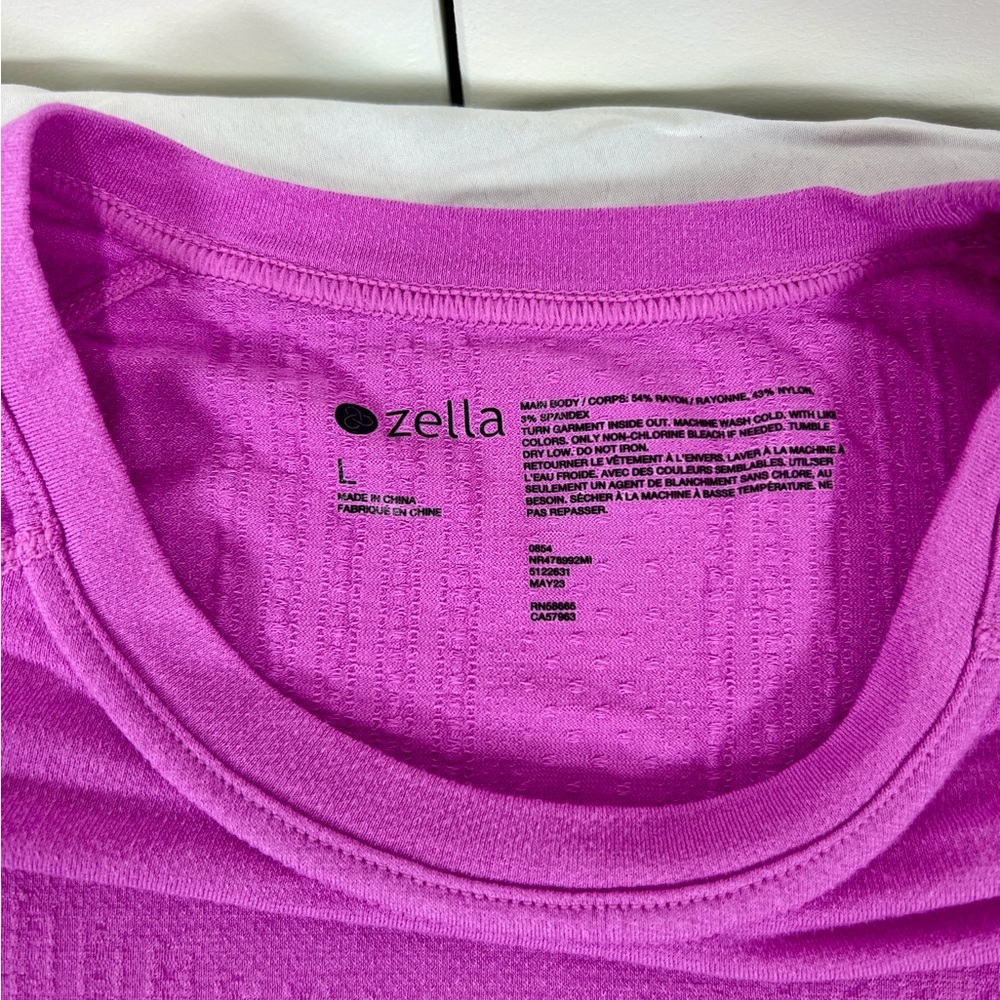 Zella - Seamless Performance Tee - Picture 4 of 5